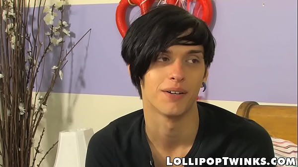 Download Video - Kinky Colby London ass bred by skinny and tall Jae Landen