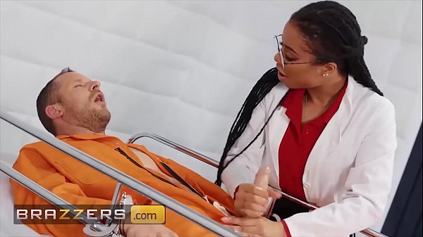 Download Video - Pretty Gorgeous Babe &lpar;Kira Noir&rpar; Loves Being A Doctor And Loves Fucking Her Patient - Brazzers