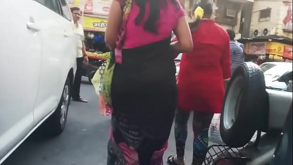 thumb hot ass
