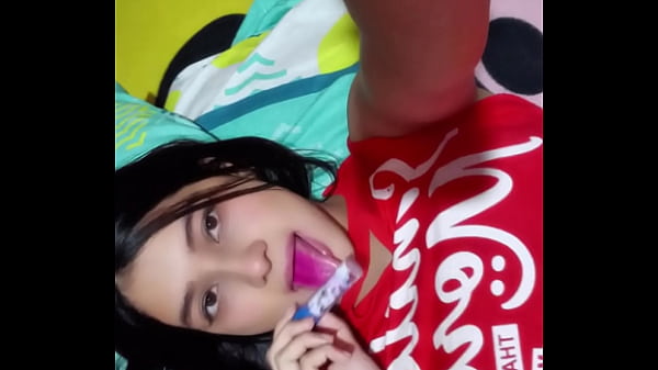 Una estudiante universitaria india de primer a&ntilde;...