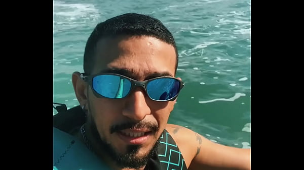 Aluna de yoga tem sua bucetinha domada pelo seu professor