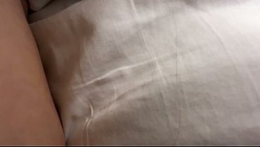 I poured oil on my stepsister's butt and started rubbing my dick on her (FETISH)