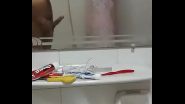 Gay Vergon Enseñando La Verga