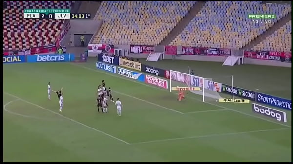 Gol pornográfico de falta do Andreas Pereira