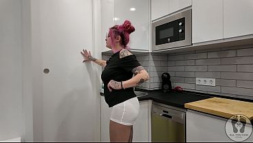 4K PEE DESPERATION GIRL FINISH WITH A GLASS PUSSY PISS PLAY