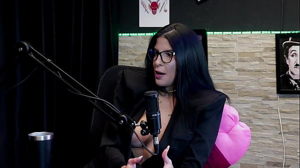 Download Video - Gosta de dar o cu&comma; deu dicas para um bom sexo anal&comma; casou com um cliente&comma; mas n&atilde;o se ver preparada para um relacionamento - Leticia Braga &lpar;WATCH ON&colon; SHEER&sol;RED&rpar;