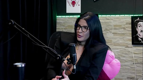 She likes to give ass, gave tips for good anal sex, married a client, but doesn't see herself ready for a relationship - Leticia Braga (WATCH: SHEER/RED)