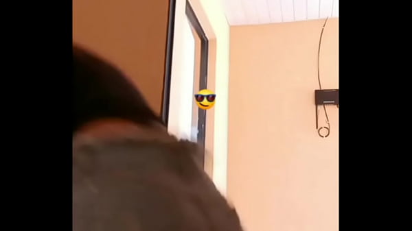 Novinha dançando funk