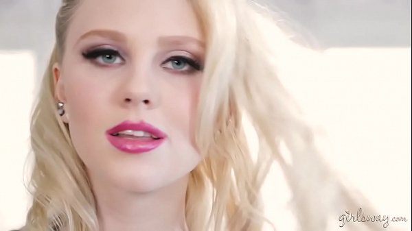 Licking pussy for the fashion model job! - Char...