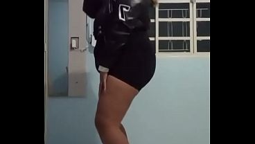 Gordinha embrazada funkeira