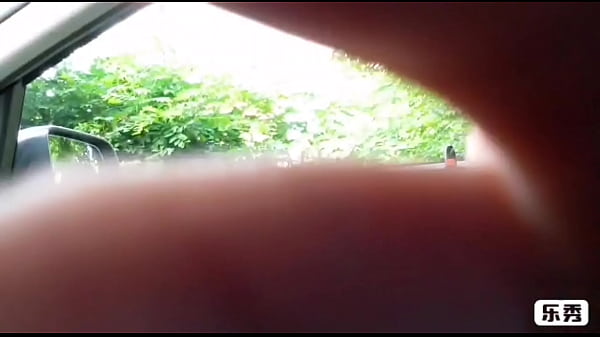 Flashing car,she like my cock