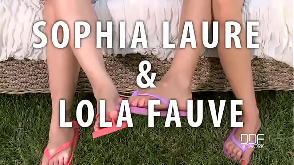Foot Fucking Besties - Insatiable Leg Fetish Lesbians