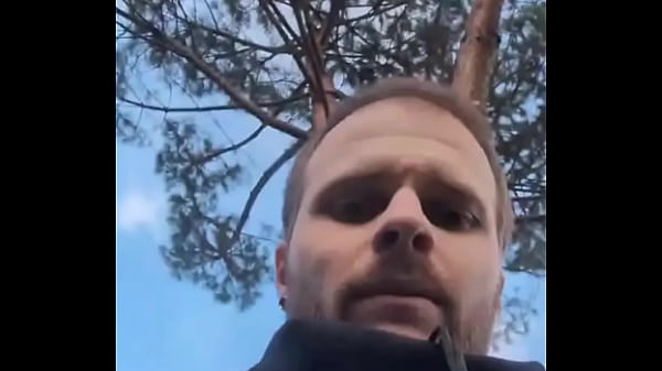 Reconversion pour aider avec sa boîte d'électricité, t'en fais pas c'est juste cette semaine  ça fait d...