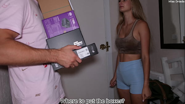 The courier didn't expect this....