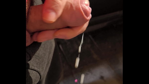Cum in garage