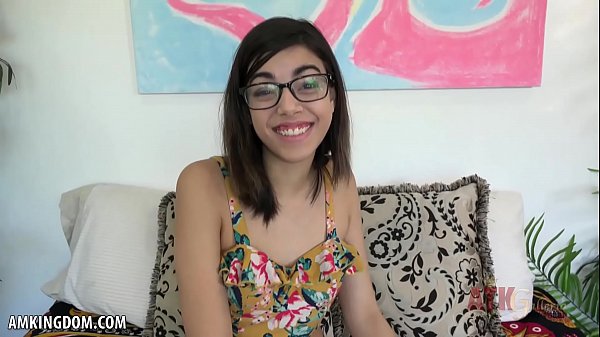 Download Video - Harmony Wonder shows off her lovely twat