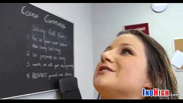 Douce Écolière Amateur 11 7 84