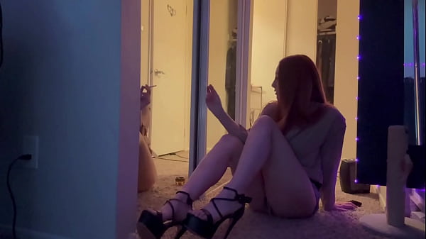 Italian Horny Milf Artemisia Love Smoking a cigarette while wearing sexy high heels