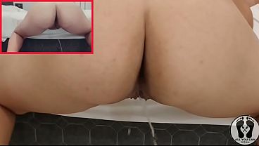 ROUGH FUCK WITH LATINA ENDS IN PISSING MESS