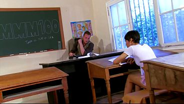 Stranger fucks me and cums in a public hospital