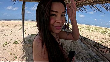 Novinha fodendo no pelo na beira da praia e levou no rabo – Mily Fire