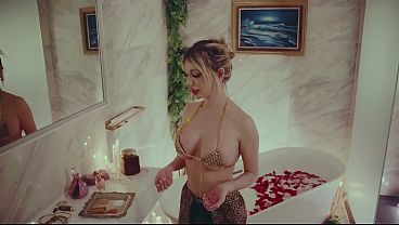 EXCLUSIVE VLOG - APHRODITE'S BATH