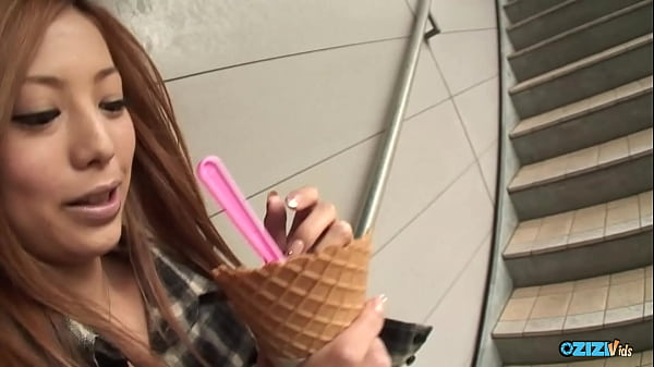 Redhead cutie pie gets her hands covered in cum in public