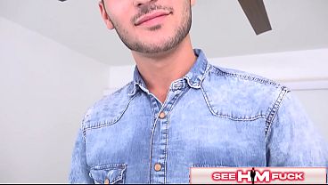 Carahoney descuidada recibe un masaje de Pene en su cara y una lenta mamada