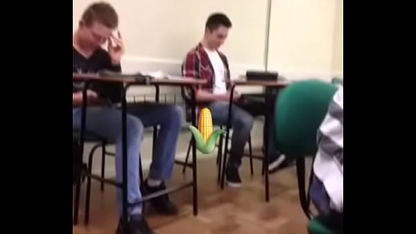 thumb carrying corn