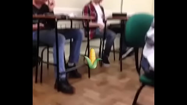 thumb carrying corn