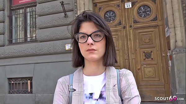 SCOUT69official - german scout 18 jahre junge studentin sara ao anal gefickt bei echten casting nach der uni
