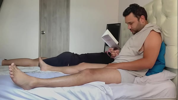 Download Video - Hot friend takes advantage when she sleeps and eats her ass bareback