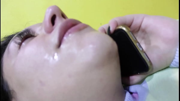 Download Video - Meu namorado corno me ligou enquanto eu estava mamando outro - Liu Gang