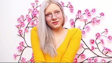 A real gift for foot fetishists - Soles in oil - Pussy and breast massage!