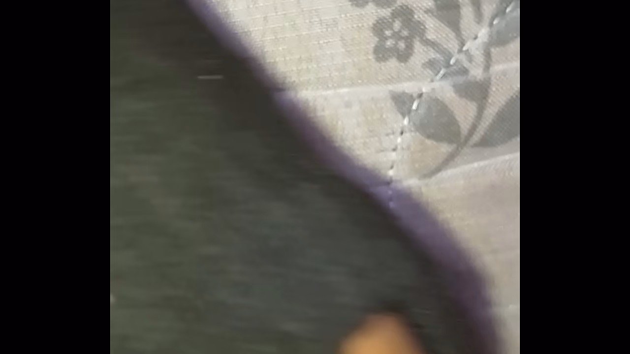 Metendo gostoso no cuzinho no quarto