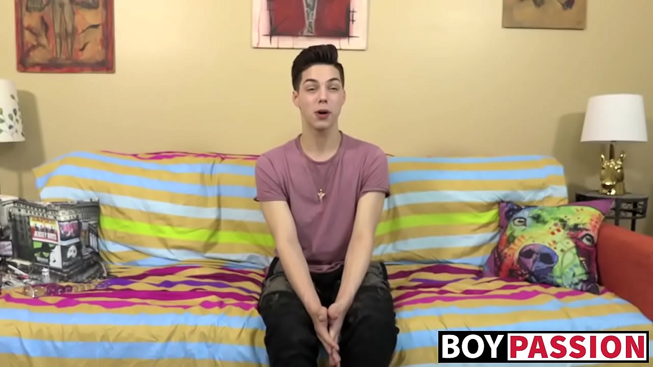 Polla masturbándose y embestida por el culo para un jovencito adorable
                   cumshot dildo skinny toys masturbation solo gay twink interview big cock big dick jerking off anal play young men damon diaz boypassion muchos negros