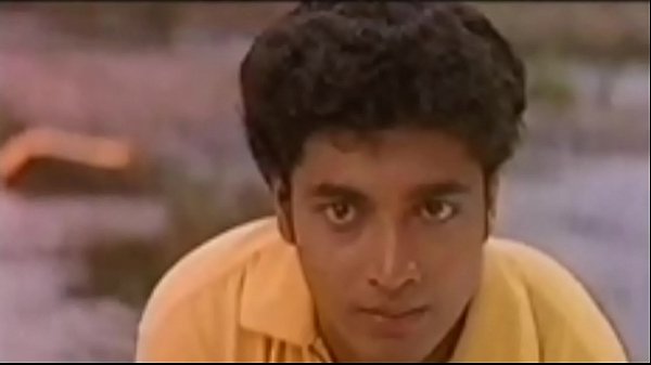 Download Video - Aunty Satisfying her Husband by Bath