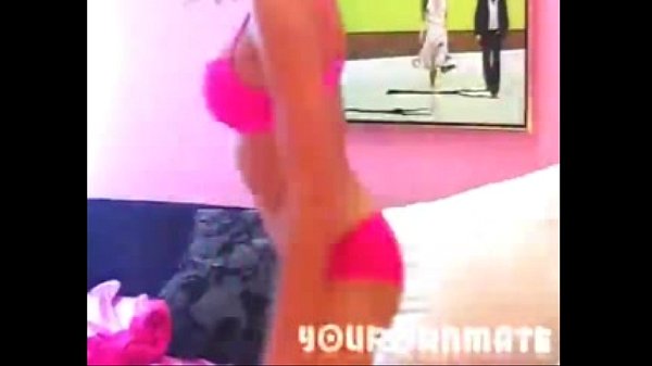 TastySuzy Masturbates