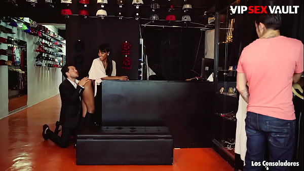 Download Video - LOS CONSOLADORES - &lpar;Noe Milk&comma; Andy Stone & Adrian Dimas&rpar; Ebony Latina Gets Cock In Hot Threeway