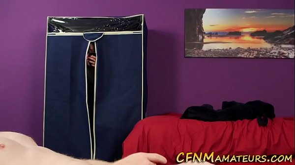 Cfnm amateur slut tugs