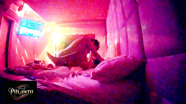 We were interrupted... Listen to the hotel guard at the end (FLASH - FLASH - FLASH) 16 sec
