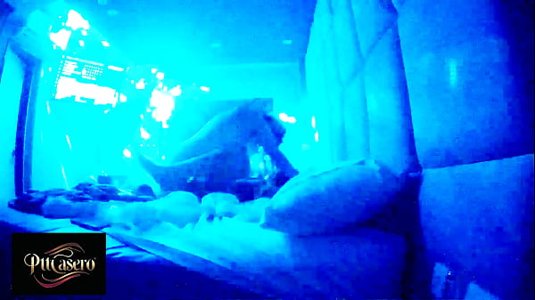 Nos interrumpieron... Escucha a la cuartelera del hotel al final (FLASH - FLASH - FLASH)