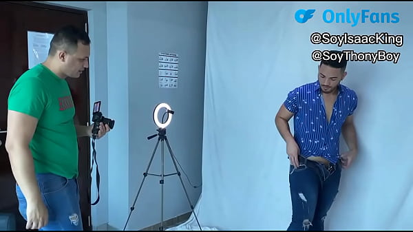 Une Séance Photo Se Termine Par Une Baise En Qualité Hd