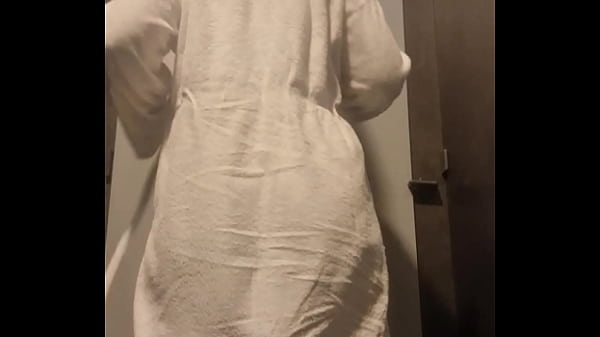 Ne me regarde pas comme ça, tu vas t’attacher