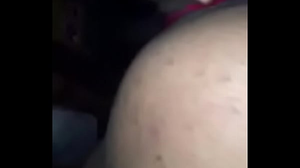 Esposa rebolando na cara do marido