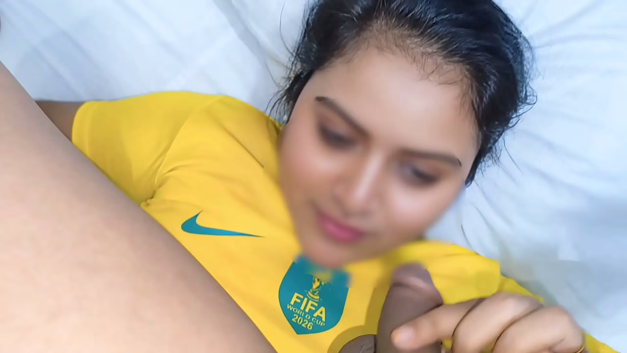Vídeo de sexo romántico con sexo anal entre una mujer bengalí desi.
                    blowjob homemade asian dirty housewife boss bedroom couple first time desi romantic sex first porn family relationship muchos negros