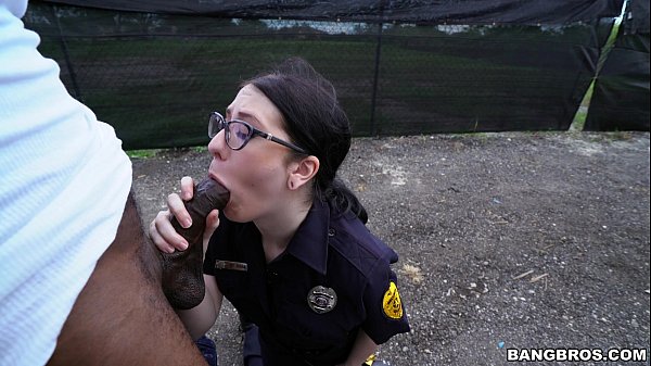 2 Police Officers Suck off Black Guy