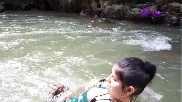 Download Video - Exploradora Colombian &lpar;Tatiana Morales&rpar; Lara Croft cosplay