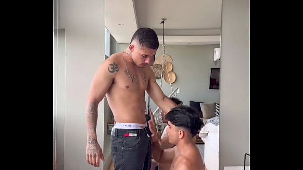 LEVEI PARA O HOTEL O PUTO, ENQUANTO O CORNO DO ...