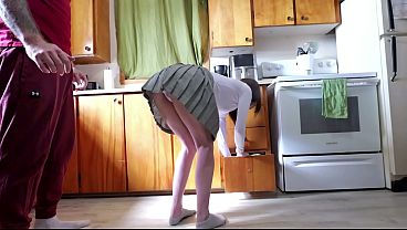 Stepdaughter gets STUCK, so Stepdad gives her HUGE Squirting Orgasms WOW